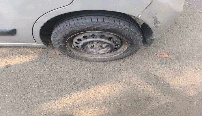 2011 Maruti Wagon R 1.0 VXI, Petrol, Manual, 1,19,012 km, tyre
