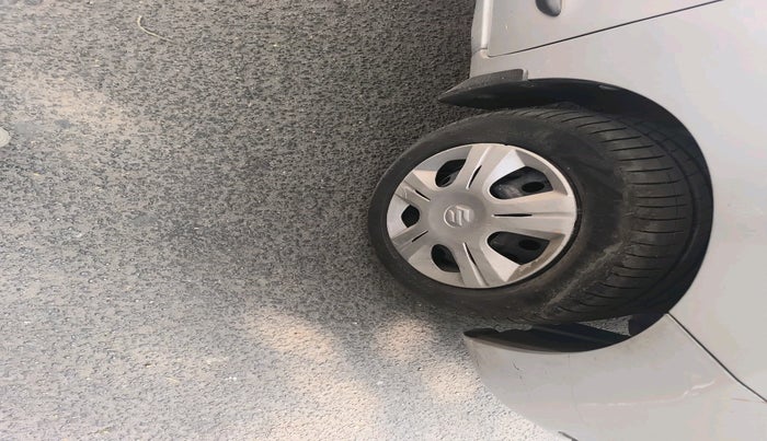 2011 Maruti Wagon R 1.0 VXI, Petrol, Manual, 1,19,012 km, tyre