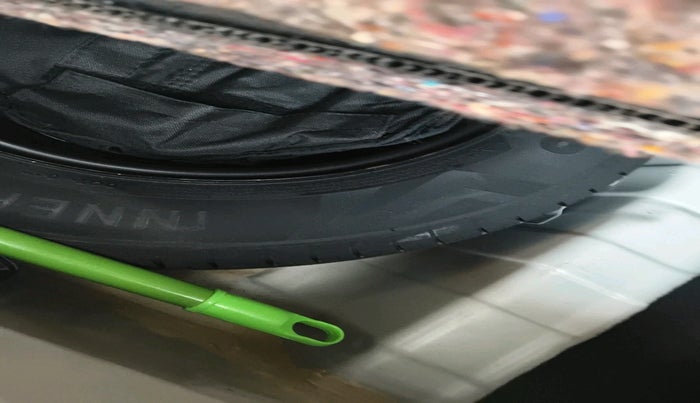 2023 Tata PUNCH ADVENTURE AMT, Petrol, Automatic, 20,608 km, tyre