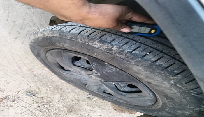 2023 Tata PUNCH ADVENTURE AMT, Petrol, Automatic, 20,608 km, tyre