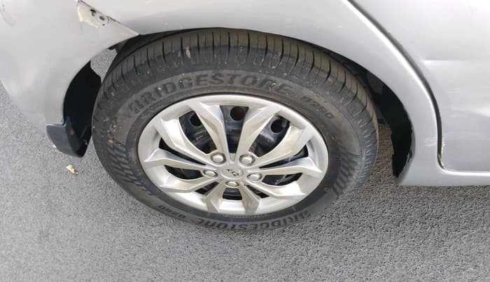 2012 Honda Brio S MT, CNG, Manual, 1,21,063 km, tyre
