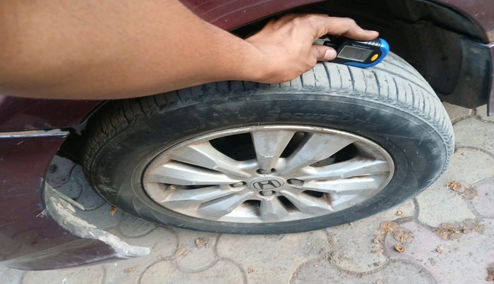 2012 Honda City 1.5L I-VTEC V MT, CNG, Manual, 1,10,338 km, tyre