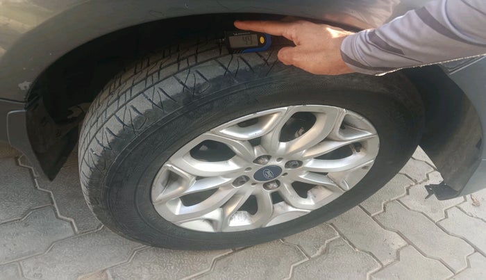 2017 Ford Ecosport TITANIUM 1.5L DIESEL, Diesel, Manual, 1,61,499 km, tyre