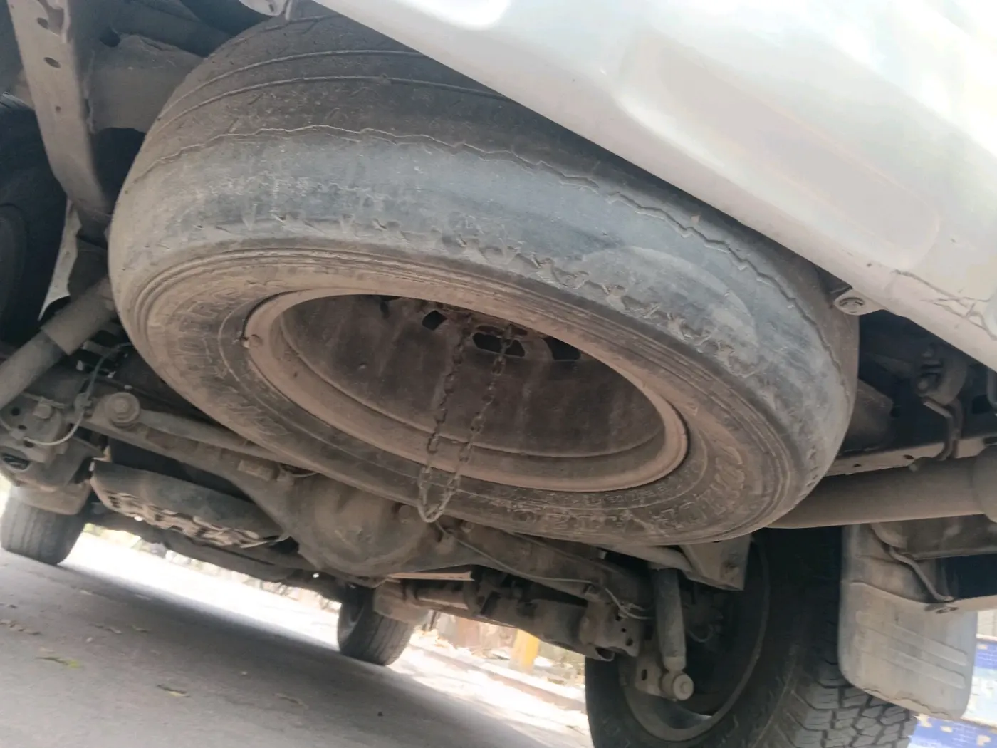 2016 Toyota Fortuner 3.0 4X4 AT, Diesel, Automatic, 1,05,032 km, tyre