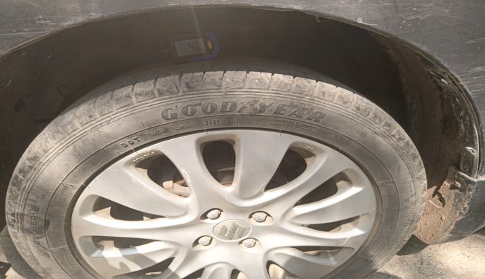 2015 Maruti Baleno ZETA PETROL 1.2, Petrol, Manual, 85,087 km, tyre