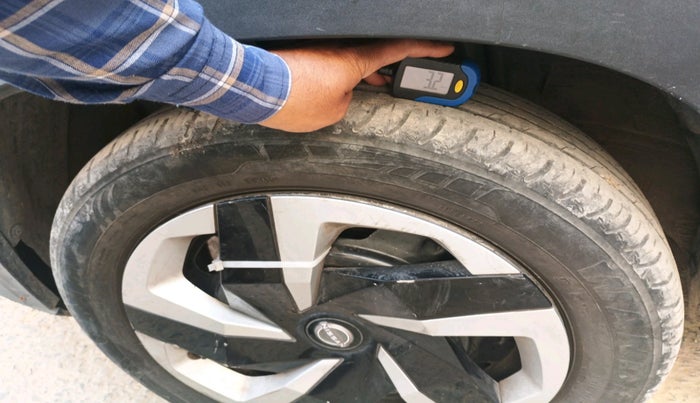 2021 Nissan MAGNITE XL TURBO CVT, Petrol, Automatic, 95,826 km, tyre