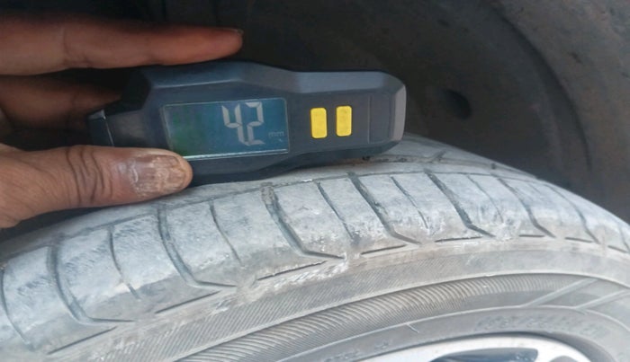 2019 Maruti Baleno ZETA PETROL 1.2, Petrol, Manual, 1,08,596 km, tyre