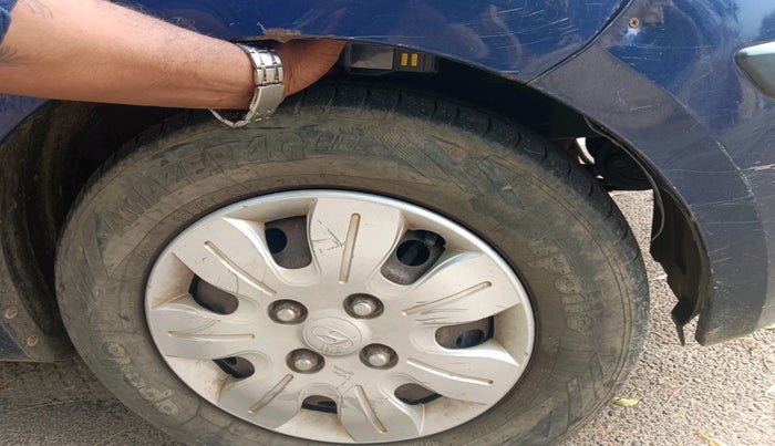 2010 Hyundai i10 SPORTZ 1.2, Petrol, Manual, 1,05,602 km, tyre