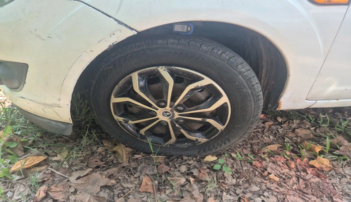 2011 Ford Figo EXI 1.4 DIESEL, Diesel, Manual, 1,34,654 km, tyre