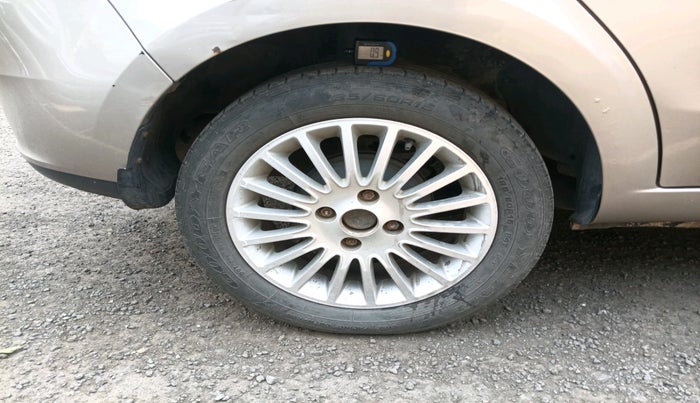 2015 Tata Zest XT PETROL, Petrol, Manual, 60,921 km, tyre