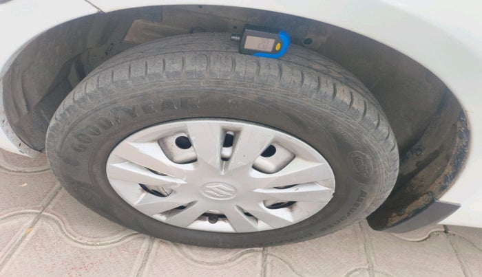 2013 Maruti Swift LDI, Diesel, Manual, 2,81,013 km, tyre