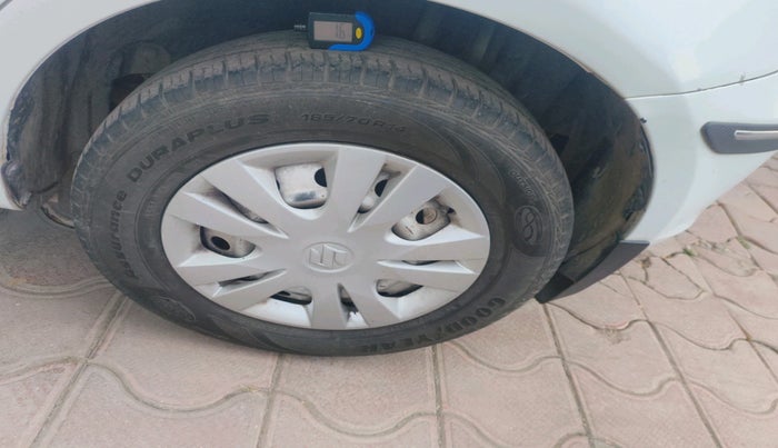 2013 Maruti Swift LDI, Diesel, Manual, 2,81,013 km, tyre