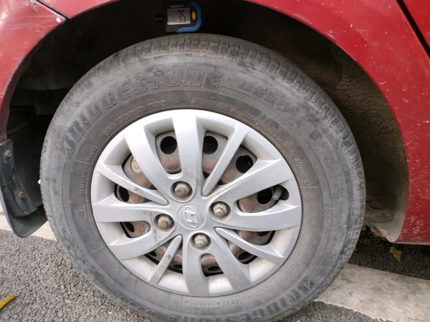 2013 Hyundai i10 SPORTZ 1.2, Petrol, Manual, 36,736 km, tyre