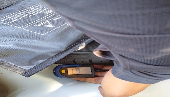 2025 KIA SONET HTK (O) 1.5 Diesel MT, Diesel, Manual, 13,502 km, tyre