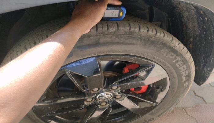 2021 MG HECTOR SHINE 1.5 PETROL TURBO CVT, Petrol, Automatic, 35,325 km, tyre