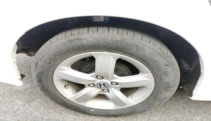 2011 Honda City 1.5L I-VTEC V MT, Petrol, Manual, 1,00,125 km, tyre