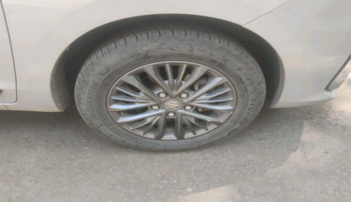 2019 Maruti Ertiga ZXI AT SHVS, Petrol, Automatic, 54,074 km, tyre