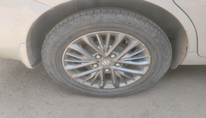 2019 Maruti Ertiga ZXI AT SHVS, Petrol, Automatic, 54,074 km, tyre