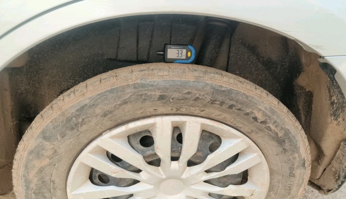 2019 Maruti Dzire VXI, Petrol, Manual, 88,467 km, tyre