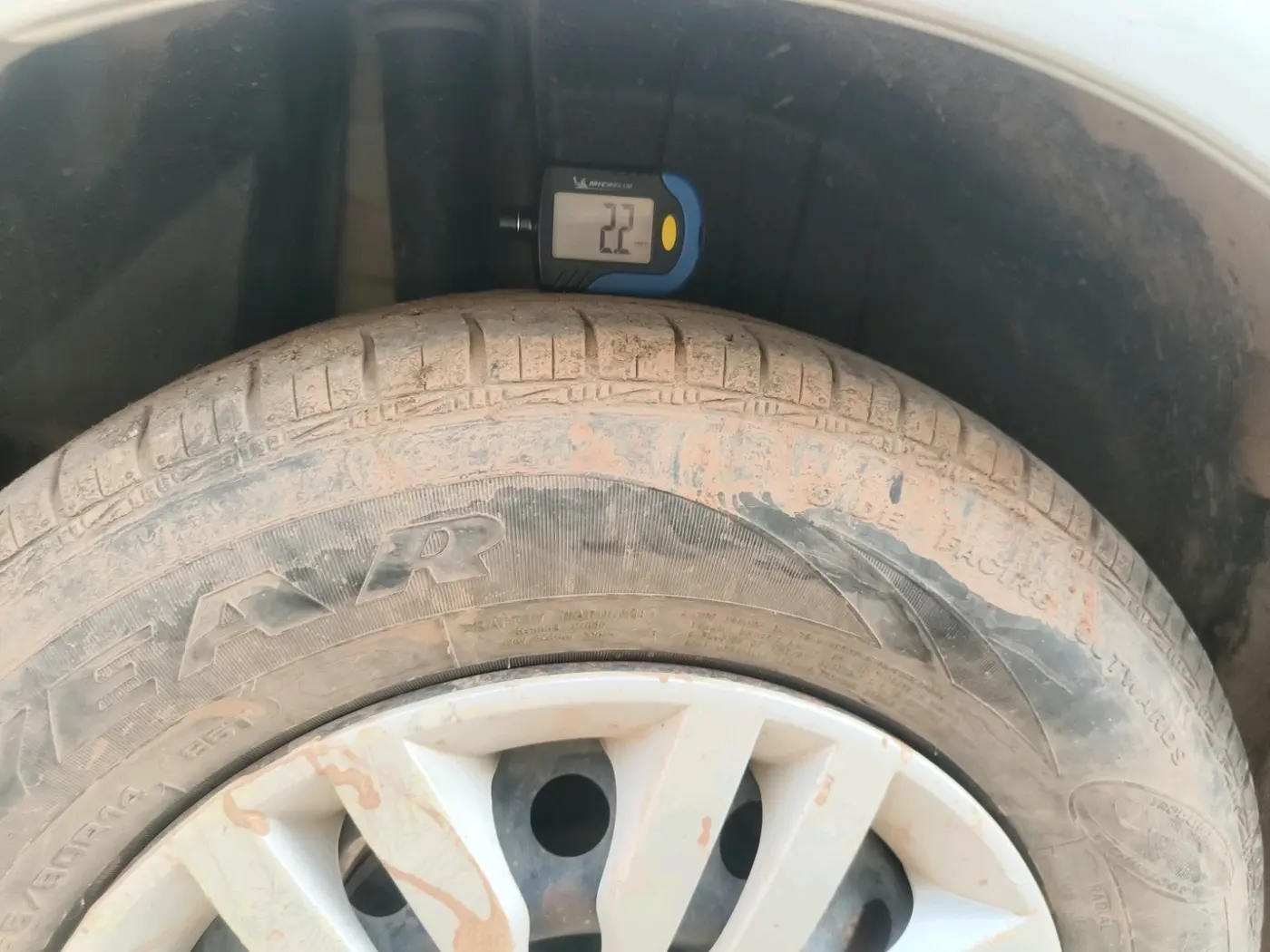 2019 Maruti Dzire VXI, Petrol, Manual, 88,467 km, tyre