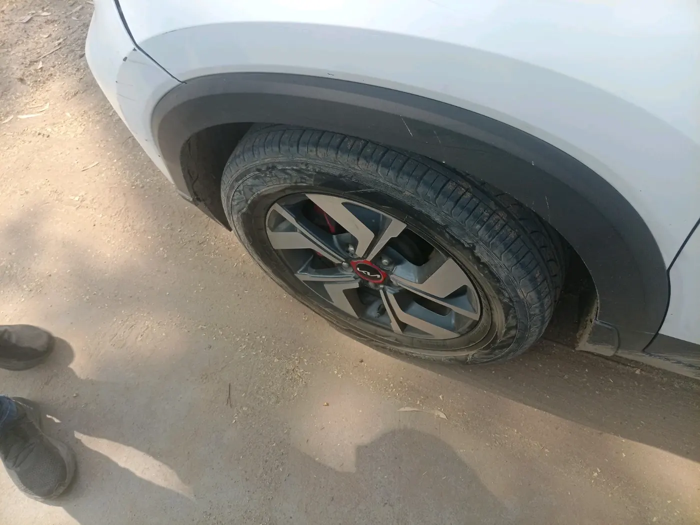 2022 KIA SONET GTX PLUS 1.5 AT, Diesel, Automatic, 1,23,123 km, tyre
