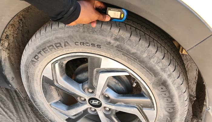 2018 Hyundai Creta SX (O) 1.6 DIESEL, Diesel, Manual, 1,42,495 km, tyre