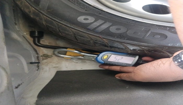 2015 Ford Figo LXI 1.2 PETROL, Petrol, Manual, 91,698 km, tyre