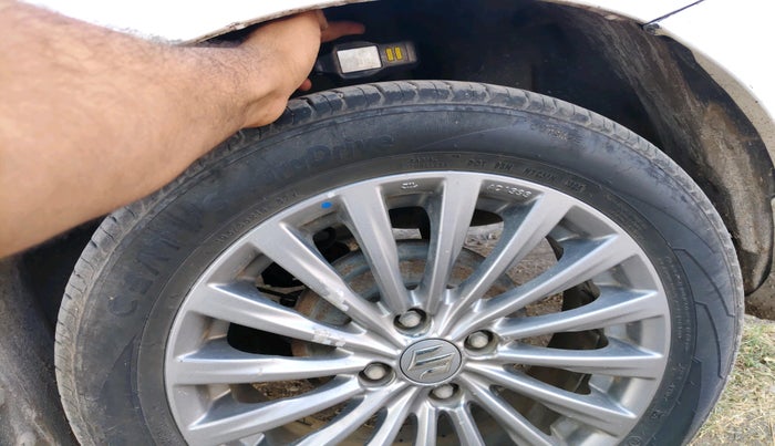 2015 Maruti Ciaz ZDI+, Diesel, Manual, 2,08,687 km, tyre