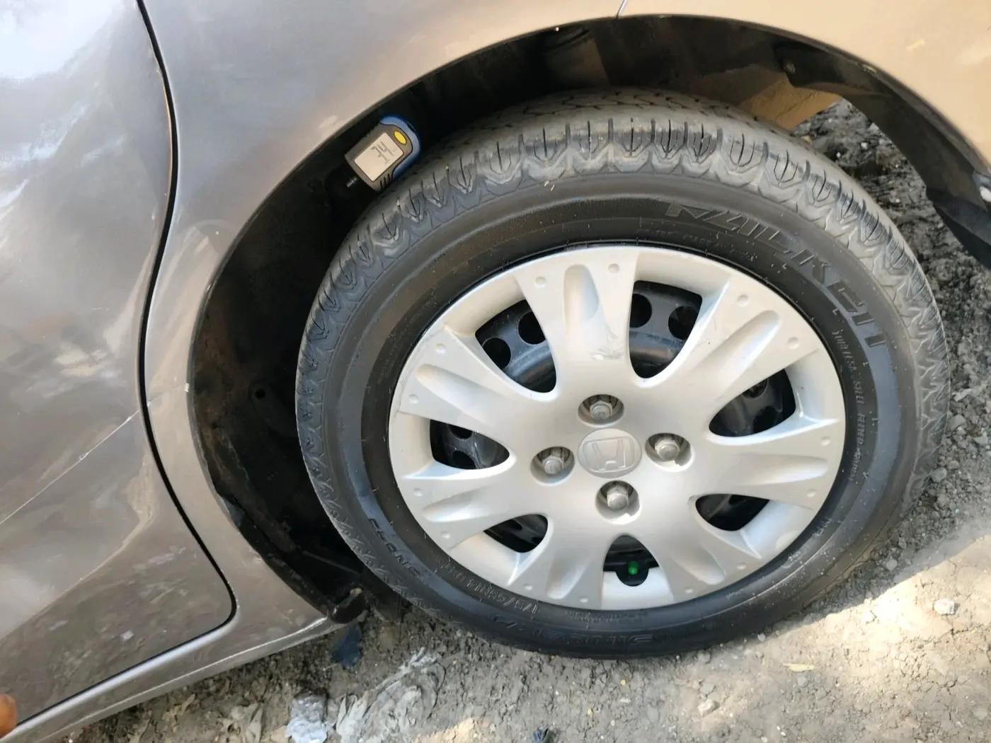 2014 Honda Amaze 1.2L I-VTEC S, CNG, Manual, 71,529 km, tyre