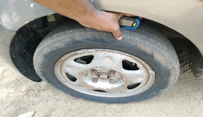 2011 Chevrolet Beat LT DIESEL, Diesel, Manual, 1,21,208 km, tyre