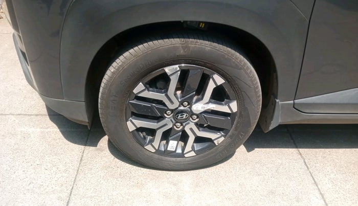 2024 Hyundai EXTER SX(O) 1.2 AMT, Petrol, Automatic, 4,763 km, tyre