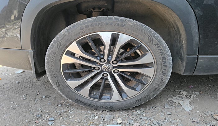 2021 MG HECTOR PLUS SHARP 2.0 DIESEL TURBO MT 6-STR, Diesel, Manual, 29,332 km, tyre