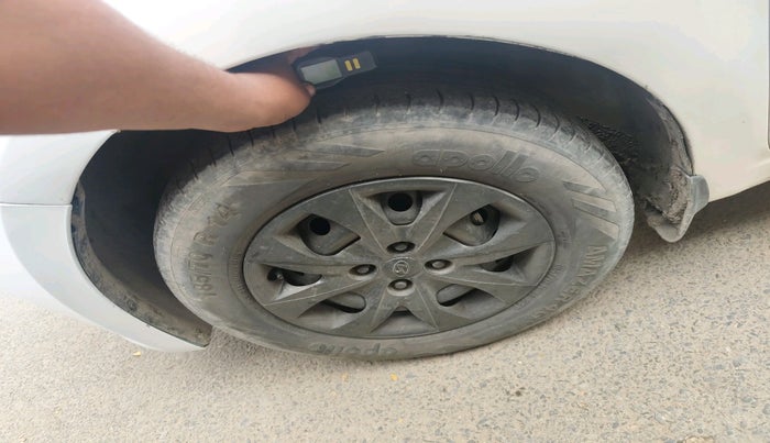 2016 Hyundai Elite i20 MAGNA 1.2, CNG, Manual, 72,812 km, tyre