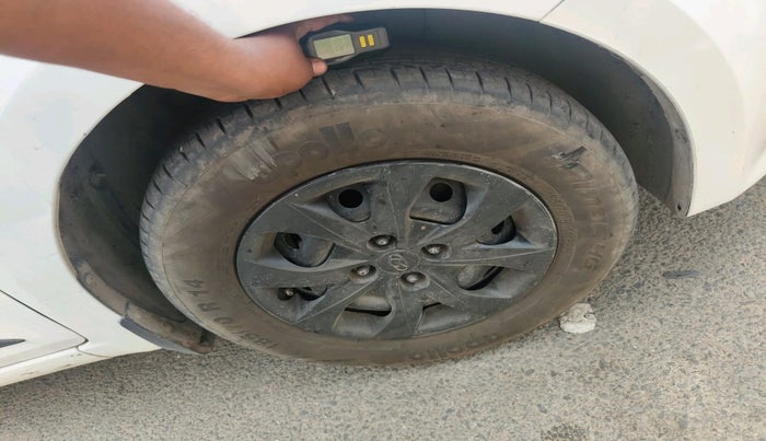 2016 Hyundai Elite i20 MAGNA 1.2, CNG, Manual, 72,812 km, tyre