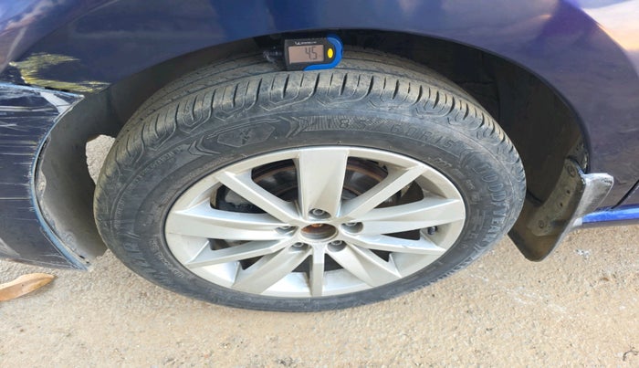 2015 Volkswagen Polo HIGHLINE1.5L, Diesel, Manual, 80,089 km, tyre