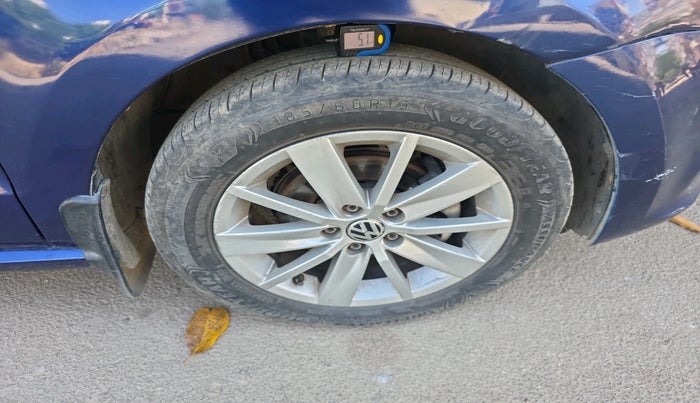 2015 Volkswagen Polo HIGHLINE1.5L, Diesel, Manual, 80,089 km, tyre