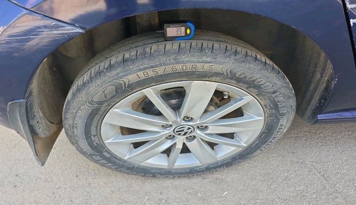 2015 Volkswagen Polo HIGHLINE1.5L, Diesel, Manual, 80,089 km, tyre