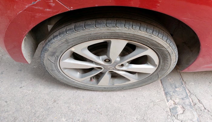 2017 Hyundai Elite i20 ASTA 1.2 DUAL TONE, Petrol, Manual, 1,34,932 km, tyre