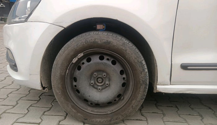 2018 Volkswagen Polo COMFORTLINE 1.0L MPI, Petrol, Manual, 65,001 km, tyre