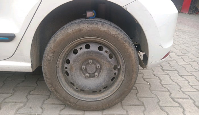 2018 Volkswagen Polo COMFORTLINE 1.0L MPI, Petrol, Manual, 65,001 km, tyre