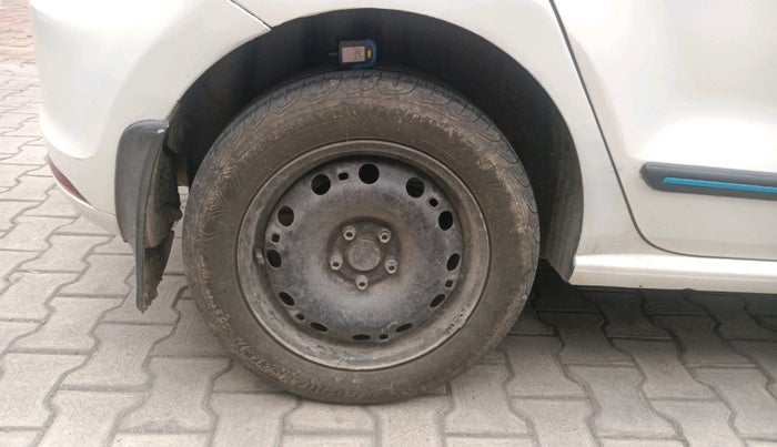 2018 Volkswagen Polo COMFORTLINE 1.0L MPI, Petrol, Manual, 65,001 km, tyre