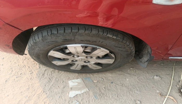 2019 Hyundai NEW SANTRO MAGNA, CNG, Manual, 1,07,040 km, tyre
