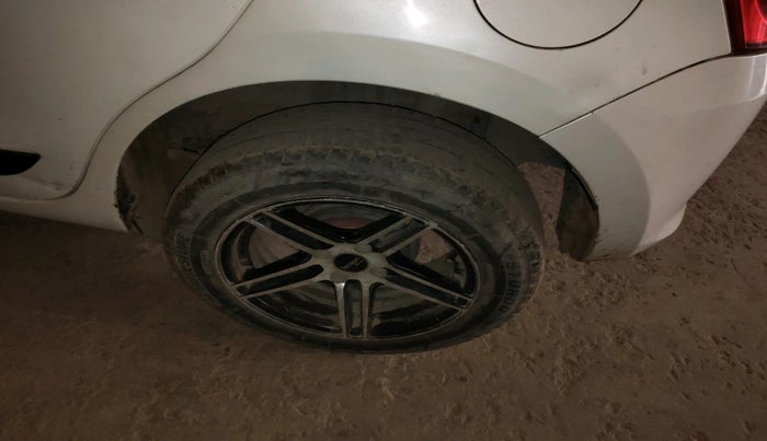 2019 Maruti Swift VDI, Diesel, Manual, 1,64,040 km, tyre