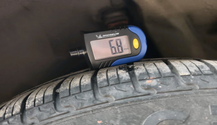 2011 Maruti Ritz VXI, Petrol, Manual, 47,360 km, tyre