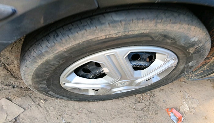 2021 Tata ALTROZ XE PETROL, Petrol, Manual, 72,835 km, tyre