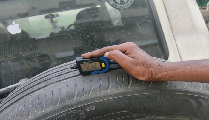 2021 Mahindra Bolero B6 (O), Diesel, Manual, 1,09,614 km, tyre