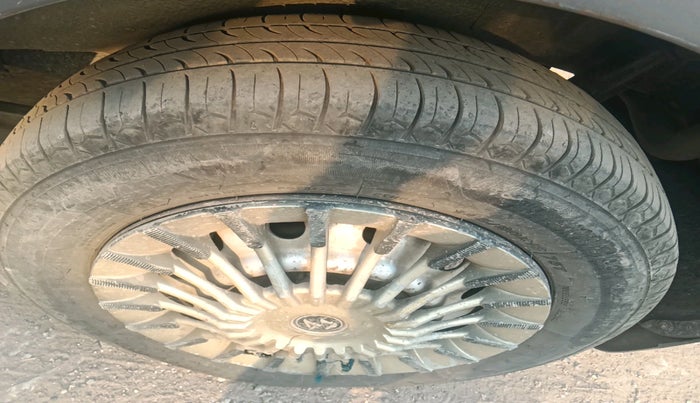 2017 Maruti Wagon R 1.0 LXI CNG, CNG, Manual, 94,149 km, tyre