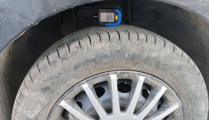 2017 Tata Tiago XZ PETROL, CNG, Manual, 1,11,656 km, tyre