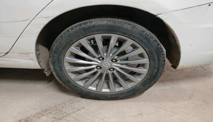 2018 Maruti Ciaz S DIESEL 1.3, Diesel, Manual, 97,942 km, tyre