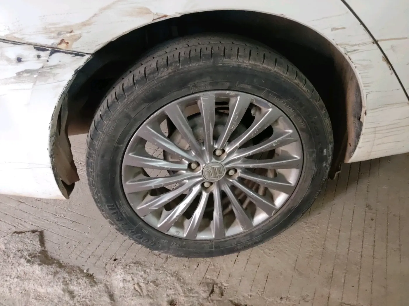 2018 Maruti Ciaz S DIESEL 1.3, Diesel, Manual, 97,942 km, tyre
